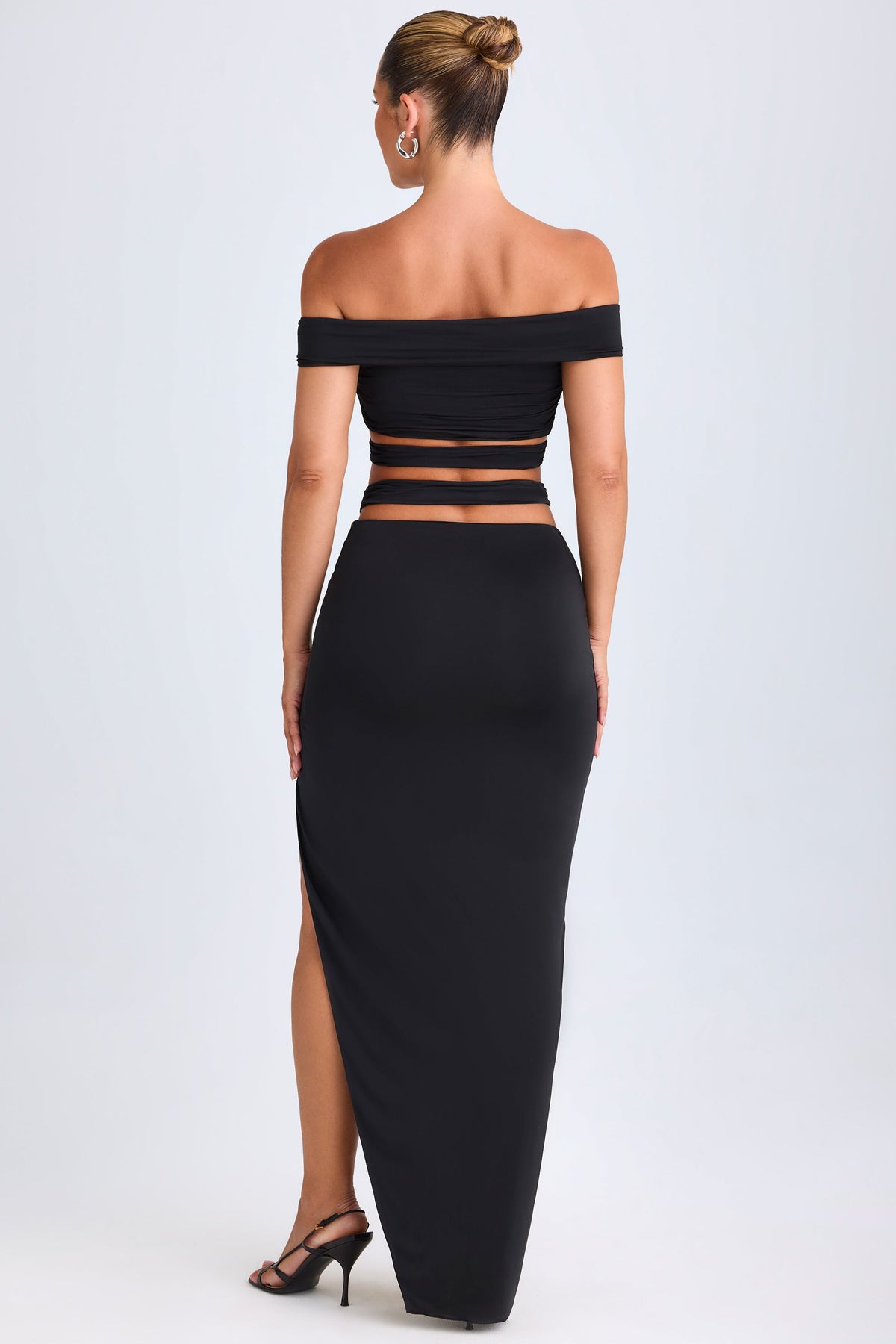 Chic Asymmetric Cut-Out Maxi Skirt in Black