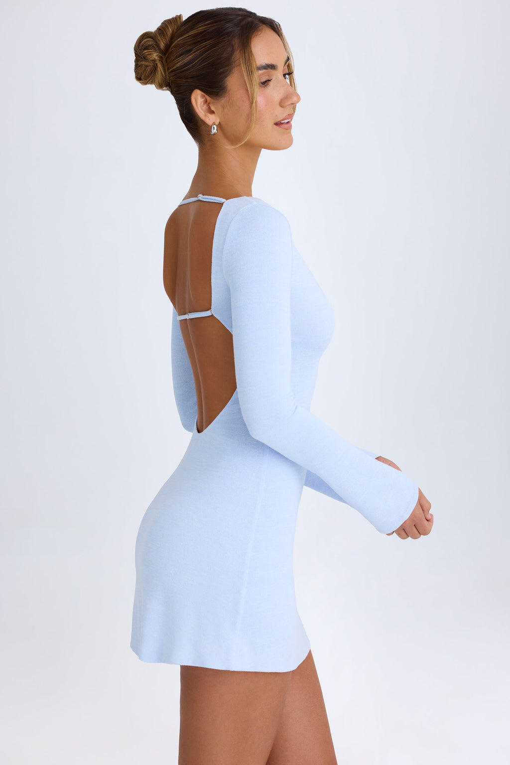Chic Cut-Out Long-Sleeve Mini Dress in Periwinkle Blue