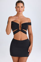 Chic Mid-Rise Micro Mini Skirt in Black