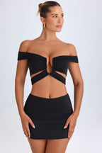 Chic Mid-Rise Micro Mini Skirt in Black