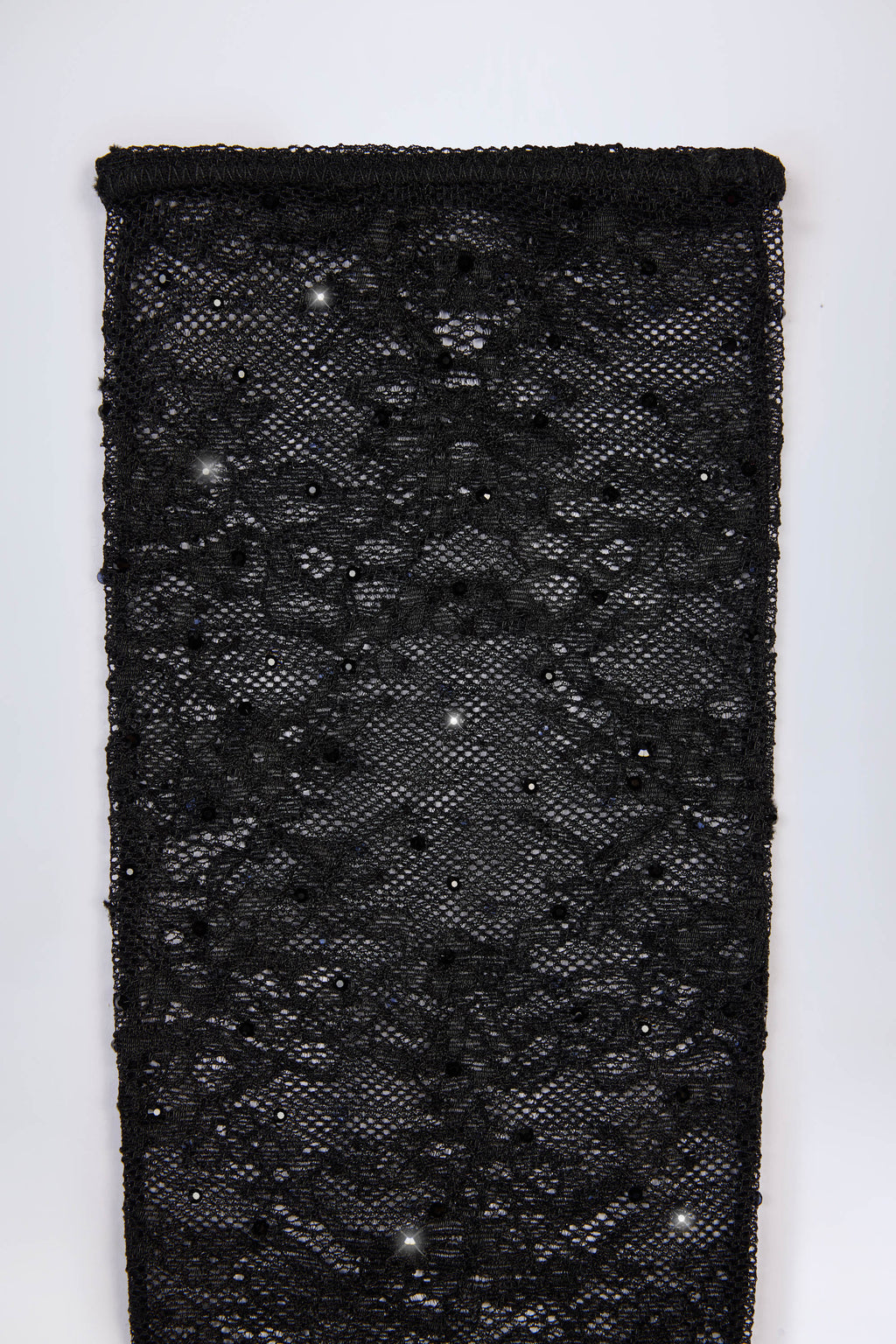 Chic Lace Gloves in Black