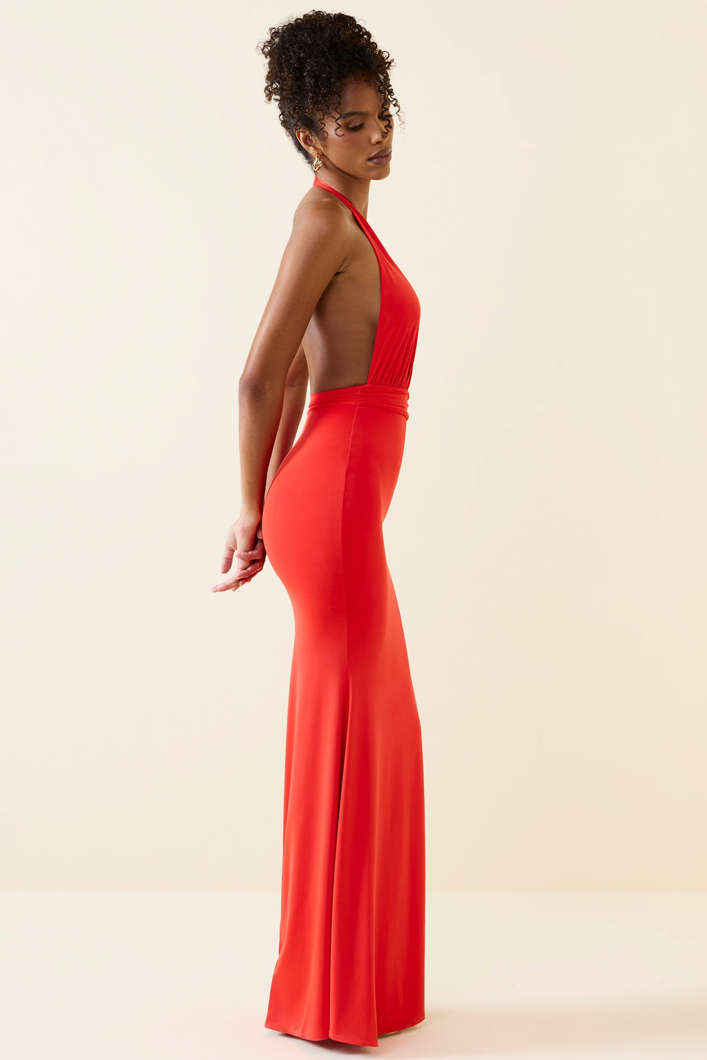 Chic Halterneck Cut-Out Maxi Dress in Scarlet