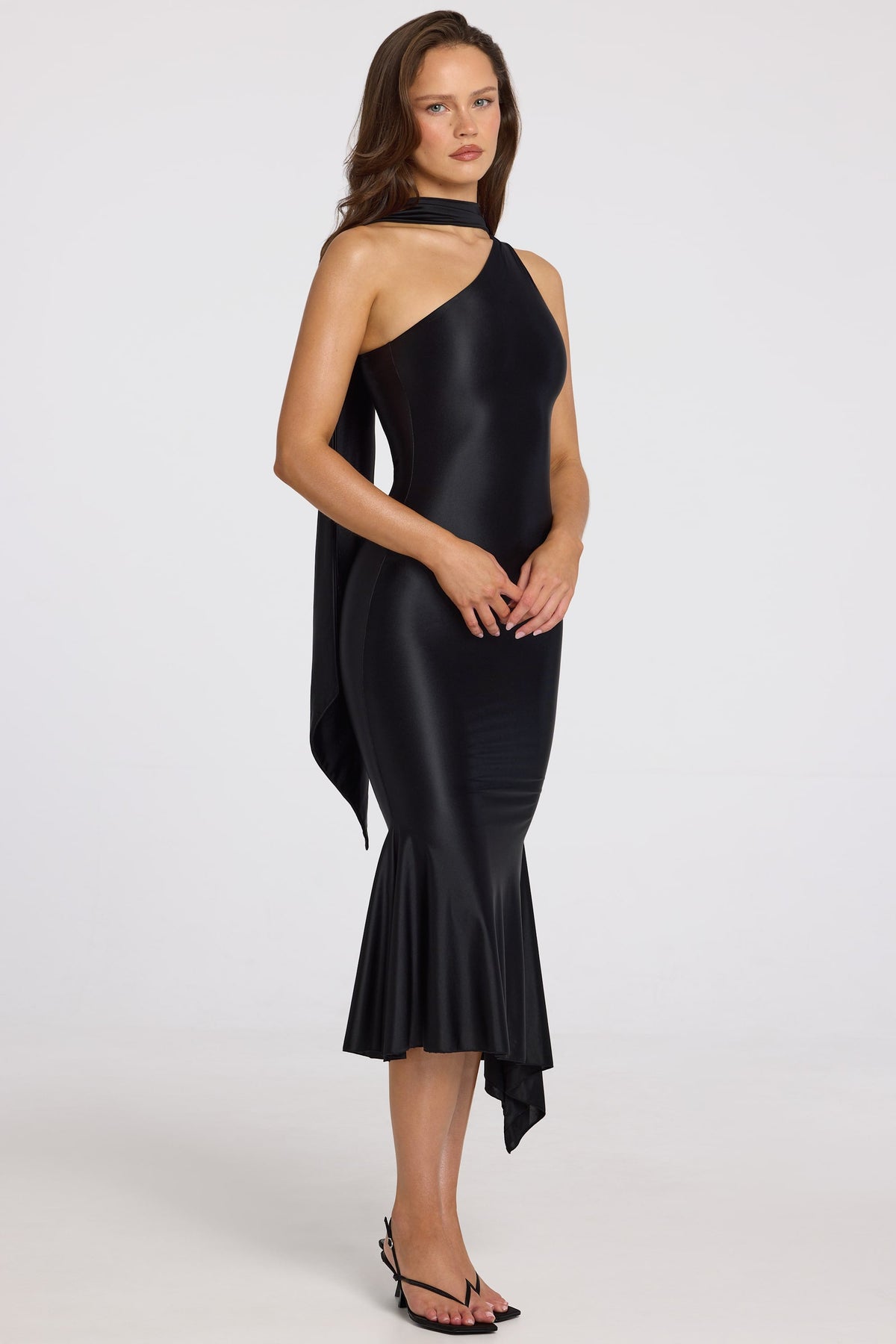 Chic Asymmetric Scarf-Detail Midaxi Dress in Black