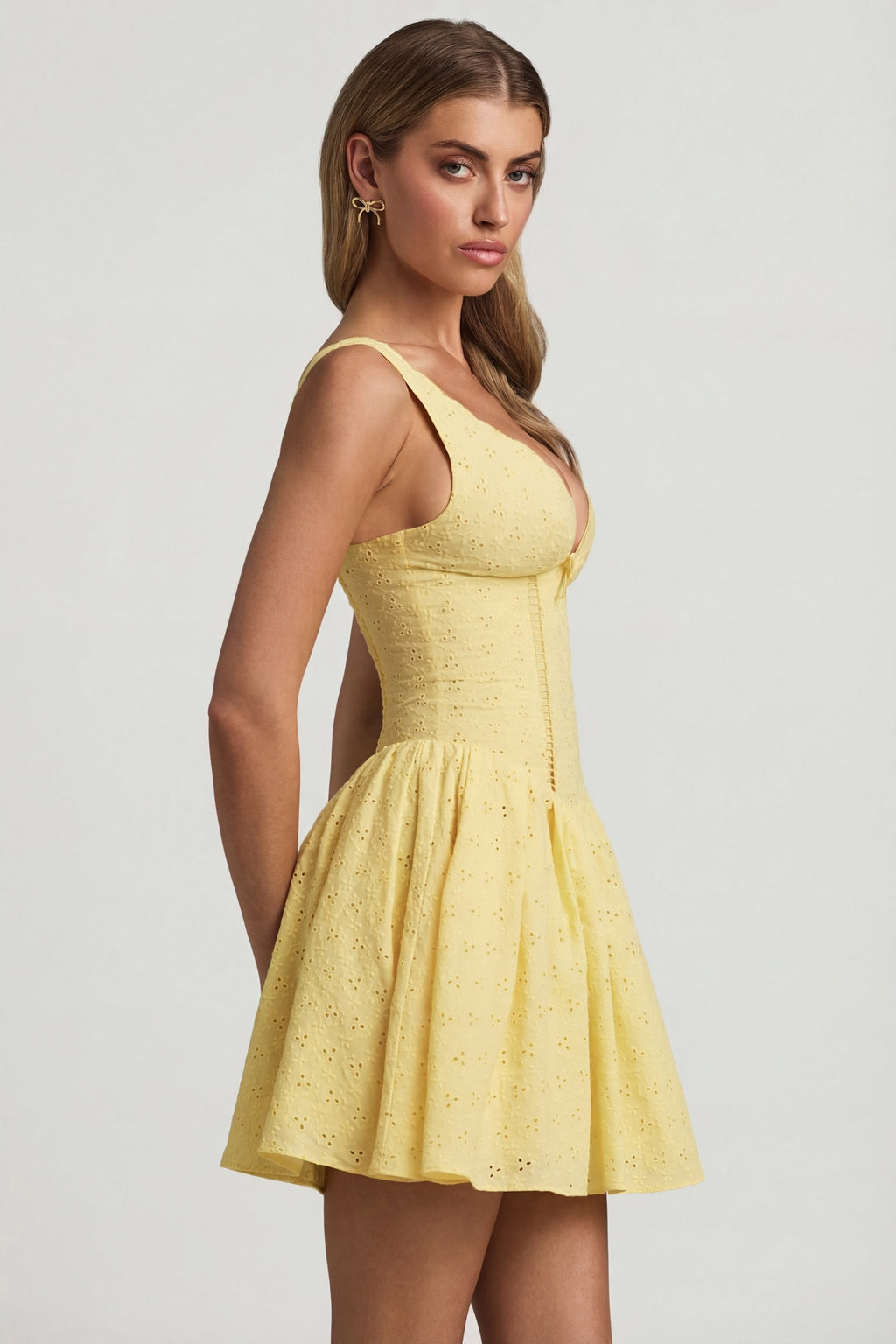 Chic Broderie Anglaise Bow-Detail A-Line Mini Dress in Pastel Yellow