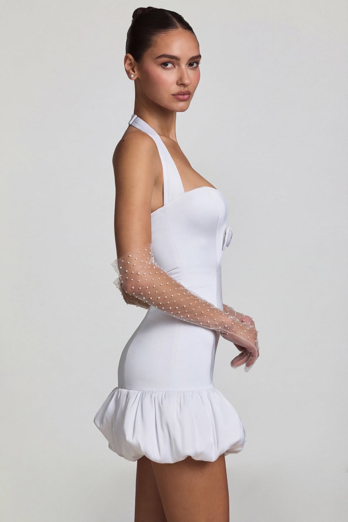 Chic Bow-Detail Halterneck Bubble Hem Mini Dress in White