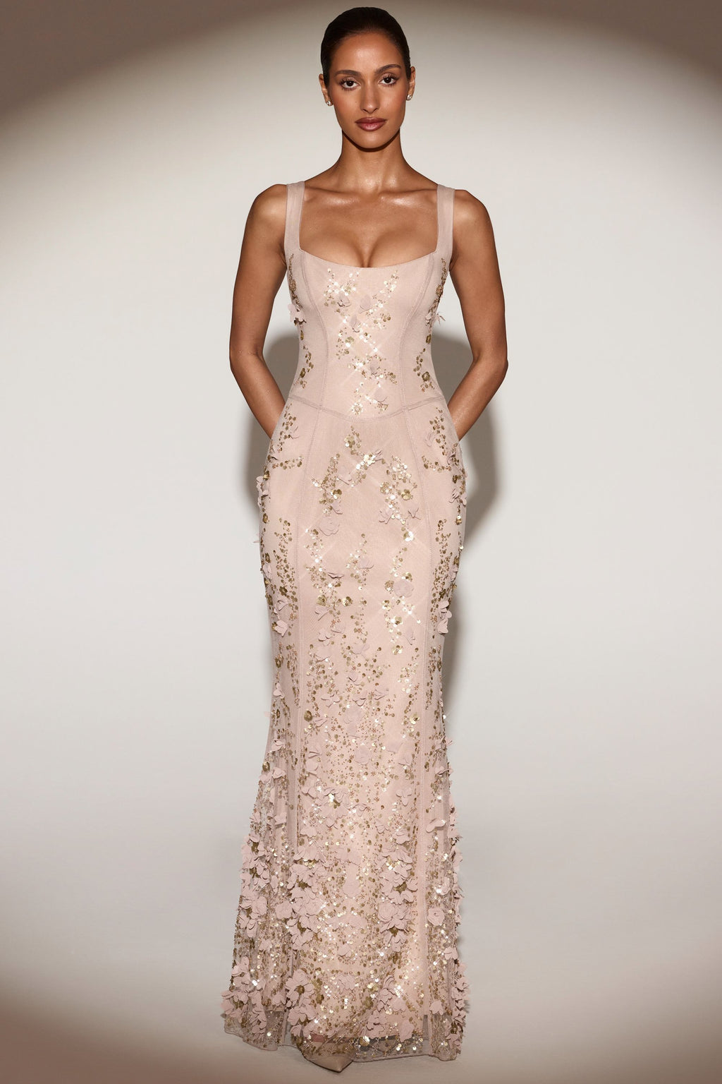 Chic Embellished Appliqué Soft-Scoop Corset Gown in Sand