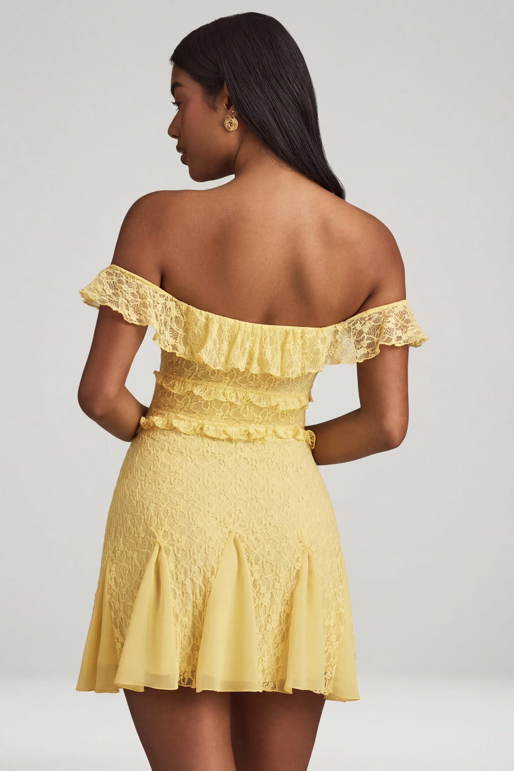 Chic Off-Shoulder Lace A-Line Mini Dress in Pastel Yellow