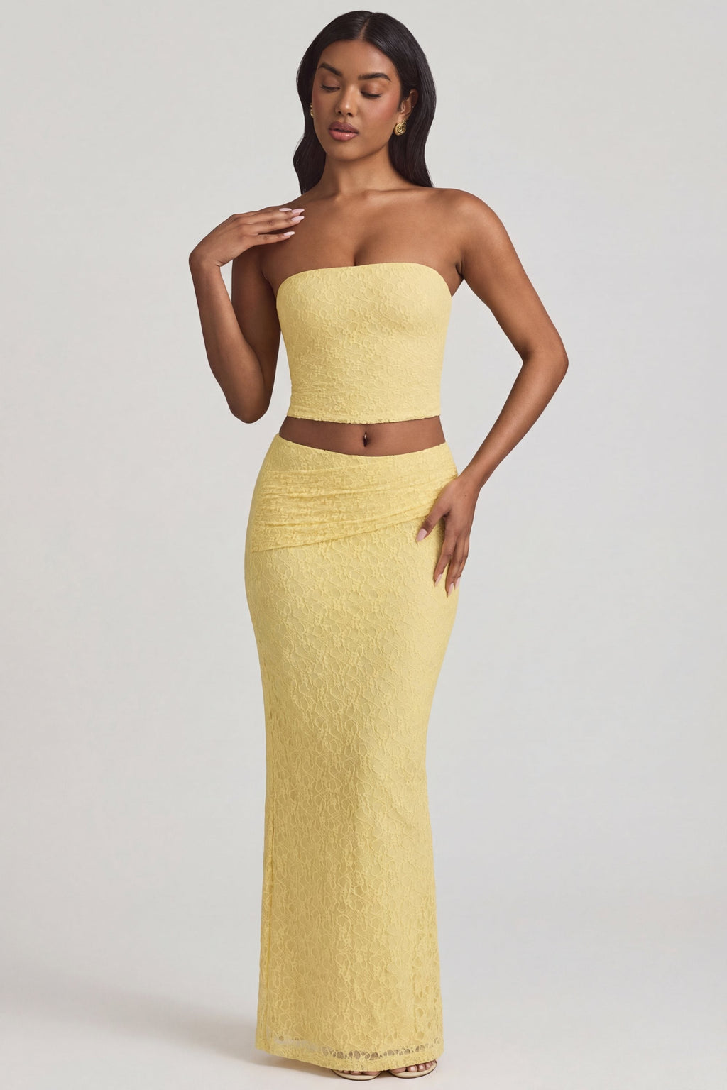 Chic Ruched Strapless Lace Top in Pastel Yellow