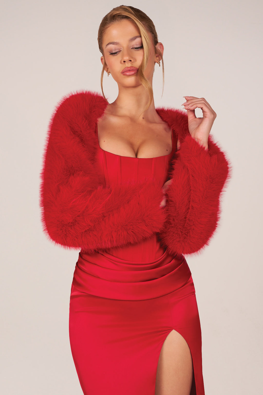 Chic Faux Fur Tie-Up Sleeves in Rose Red