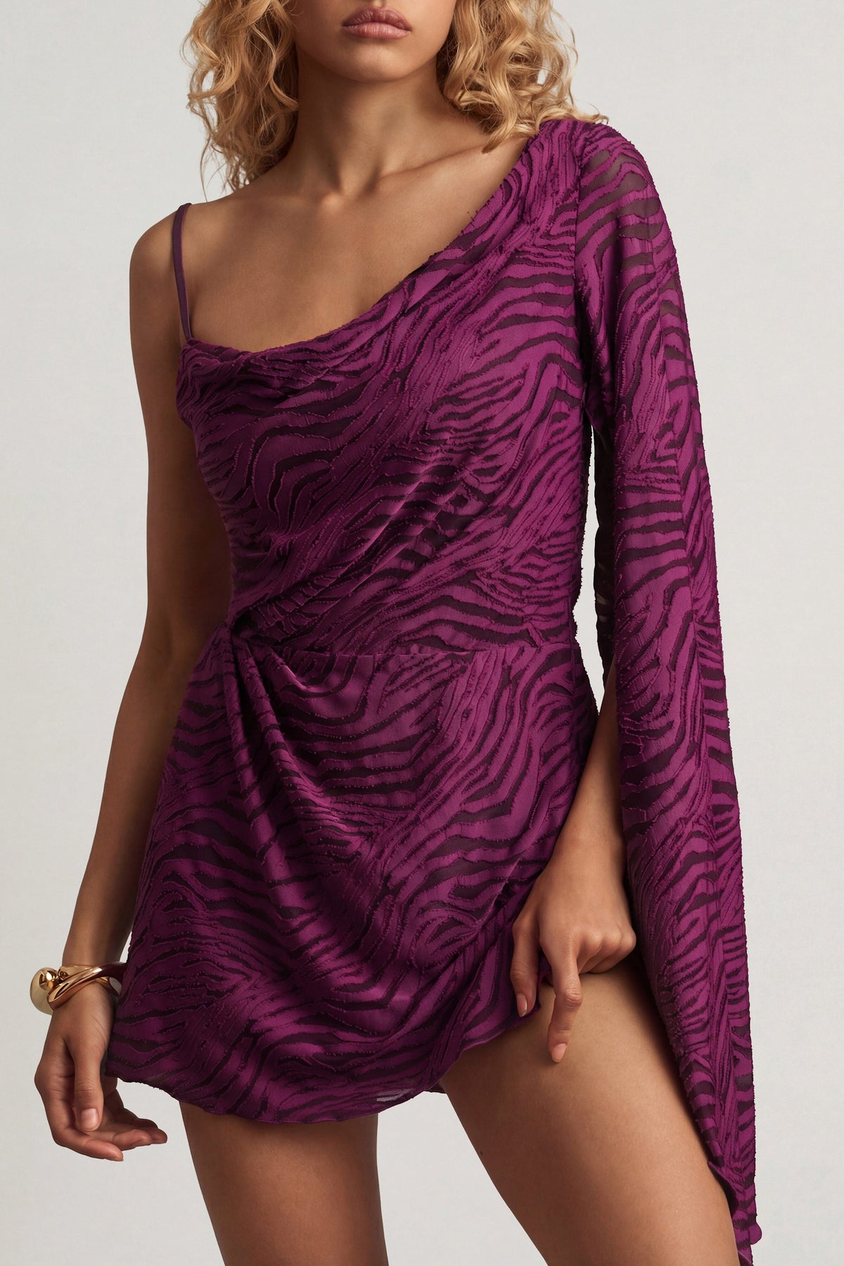 Chic Devoré One-Sleeve A-Line Mini Dress in Berry Purple