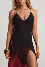 Chic Open-Back Maxi Dress in Red Blurred Print