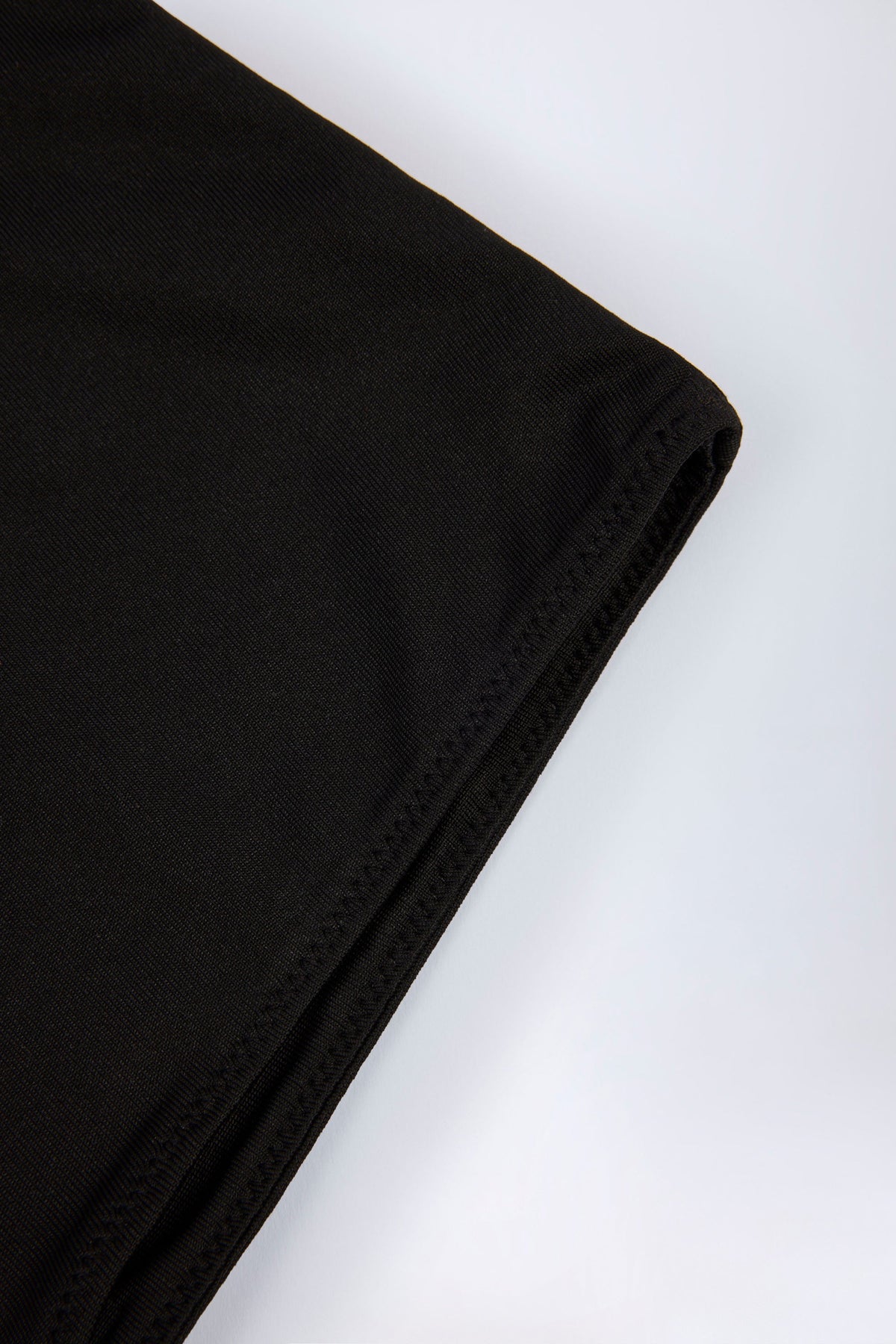 Chic Slinky Jersey Low-Rise Hot Pants in Black