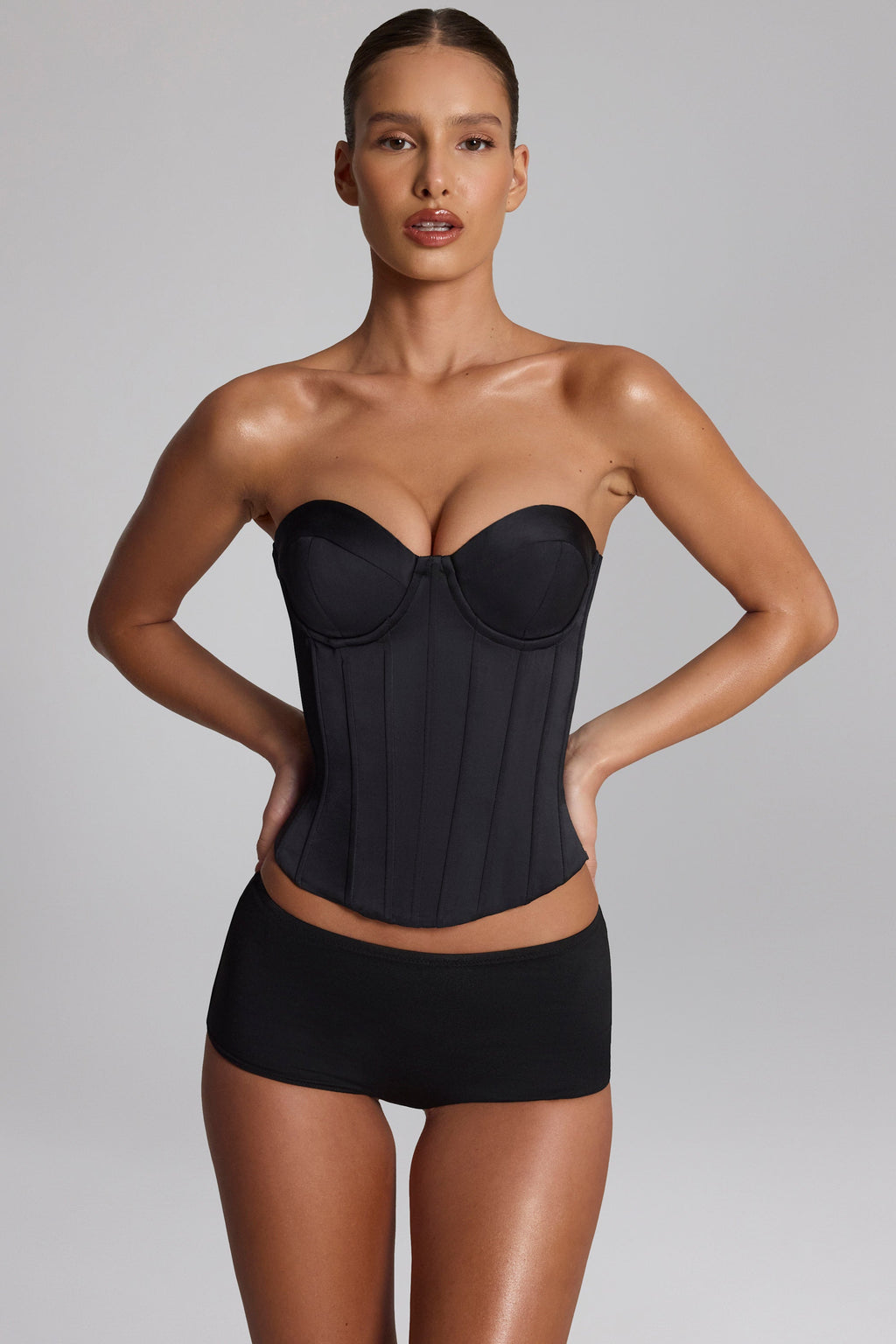 Chic Slinky Jersey Low-Rise Hot Pants in Black