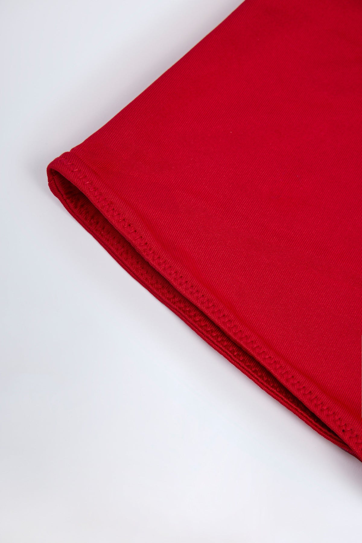 Chic Slinky Jersey Low-Rise Hotpants in Fire Red