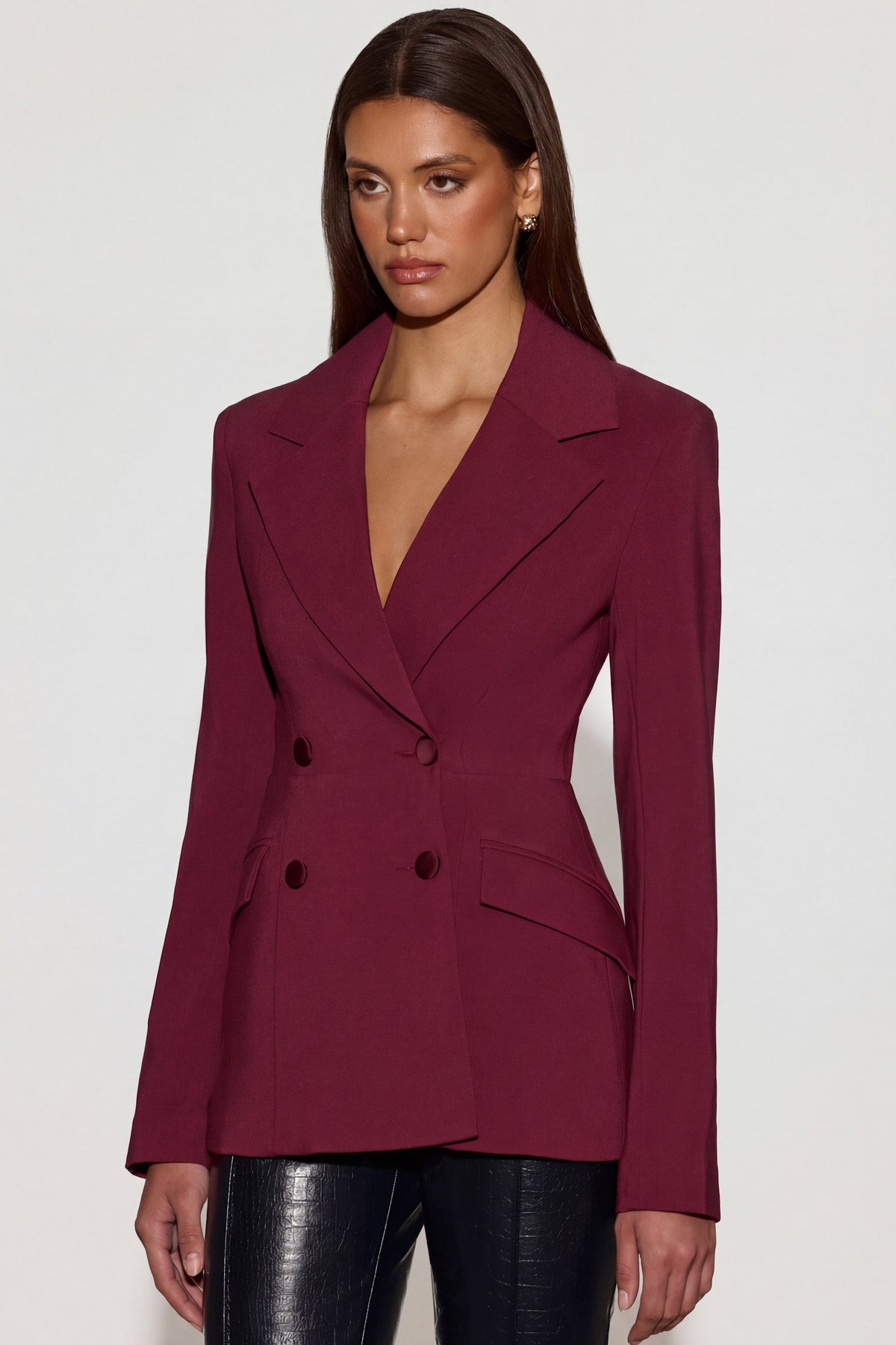 Chic Structured Double-Breasted Blazer in Burgundy