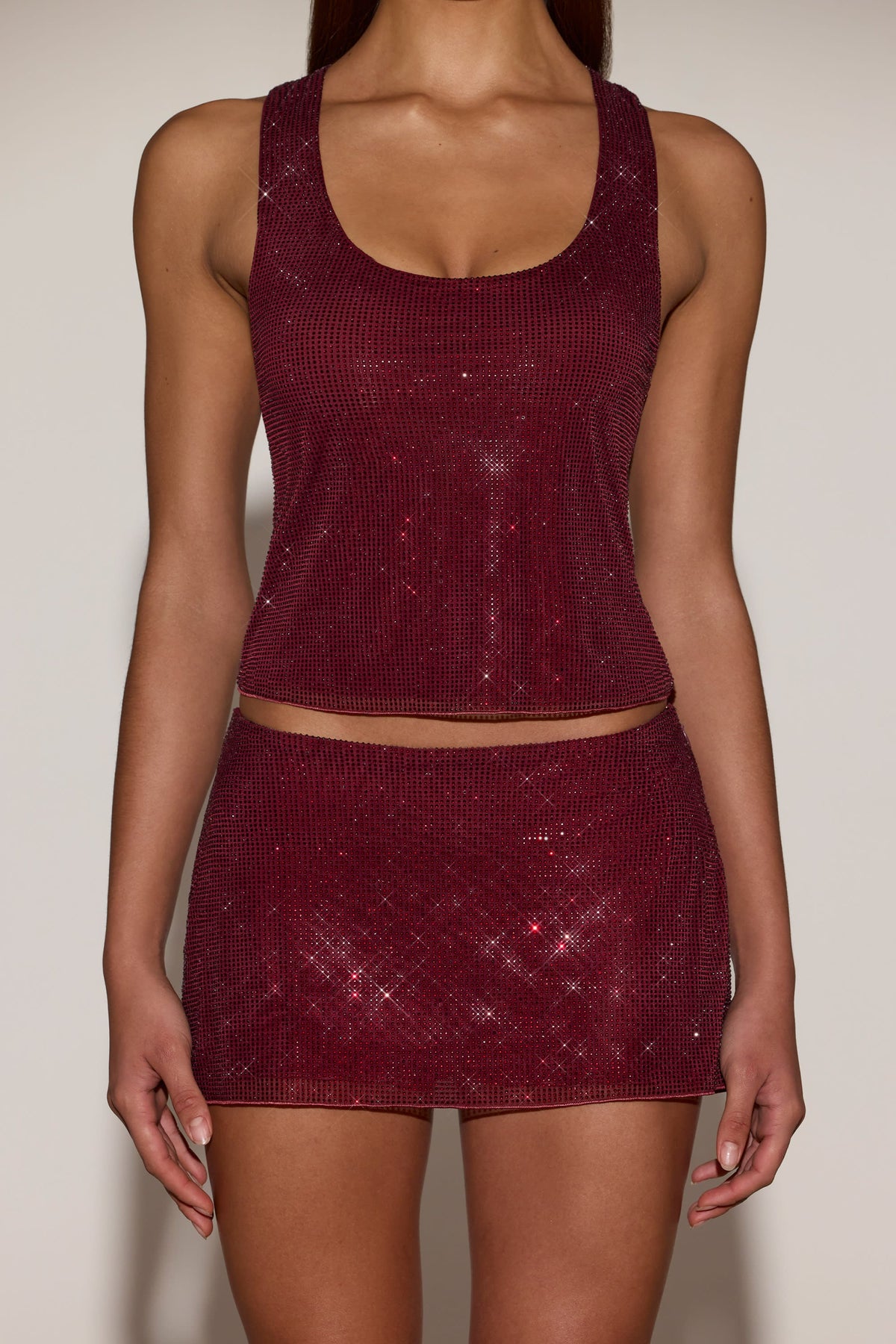 Chic Embellished Jersey Scoop-Neck Racerback Top in Burgundy