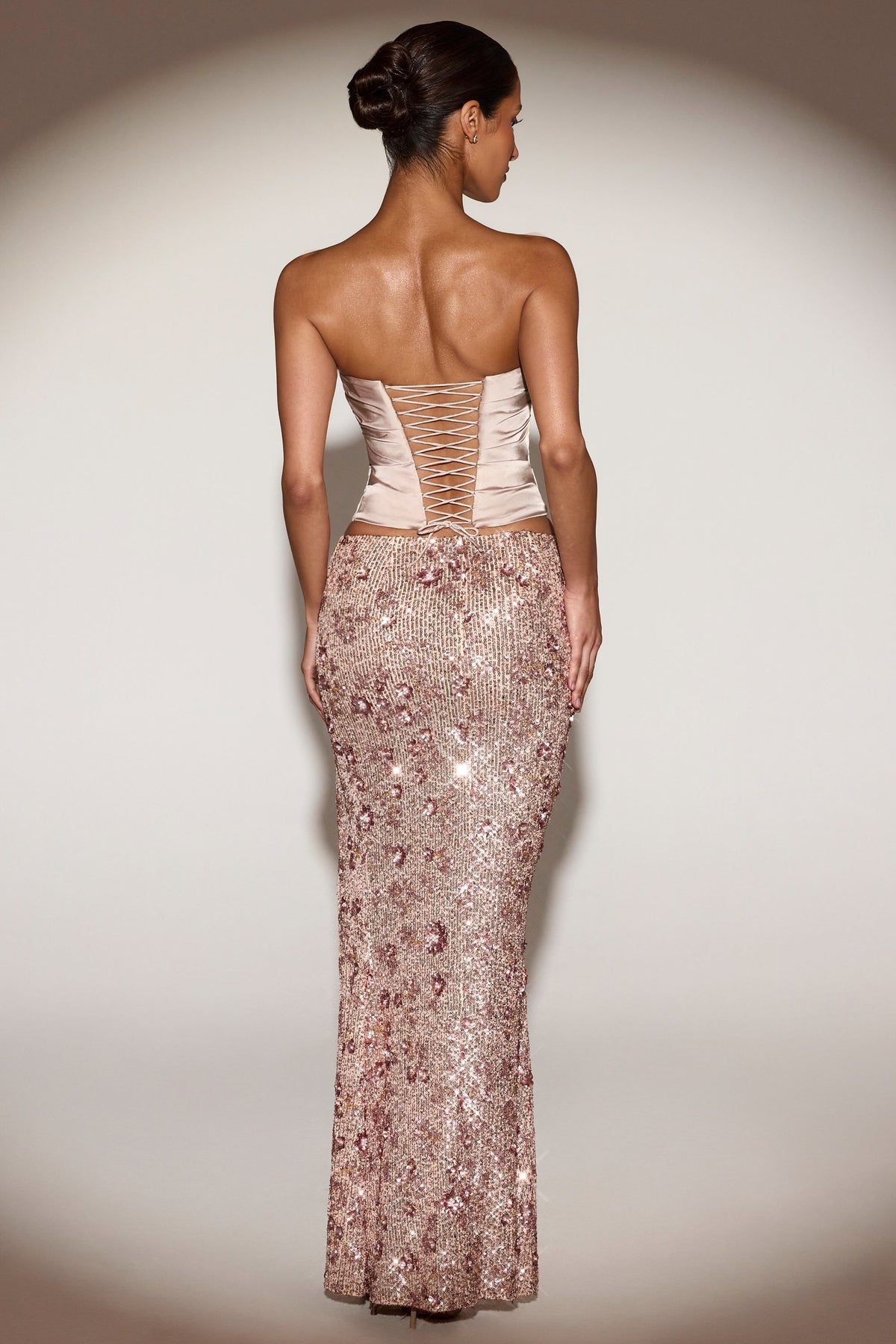 Chic Embellished Mid-Rise Thigh-Split Maxi Skirt in Rose Gold