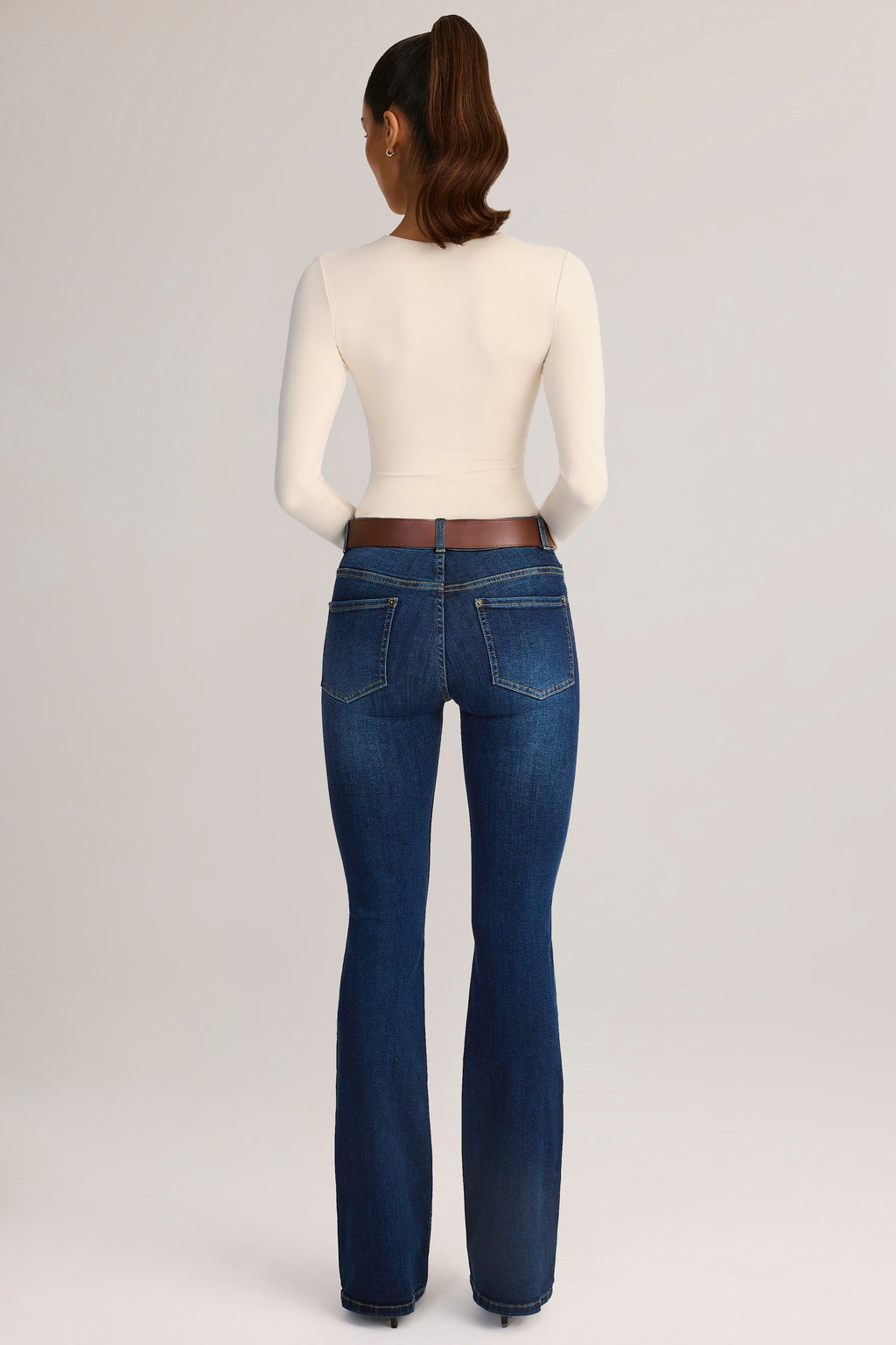 Chic Denim Mid-Rise Flared Jeans in Indigo