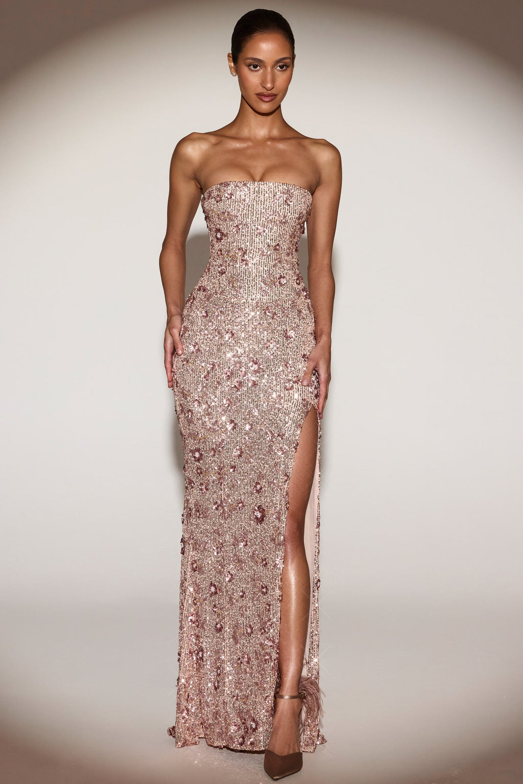 Chic Embellished Bandeau-Neck Strapless Gown in Rose Gold
