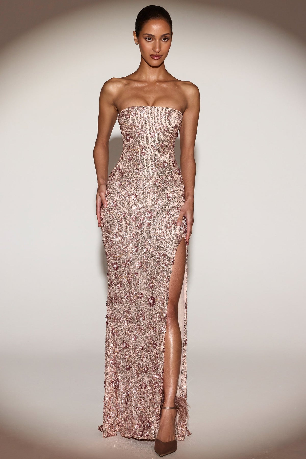 Chic Embellished Bandeau-Neck Strapless Gown in Rose Gold