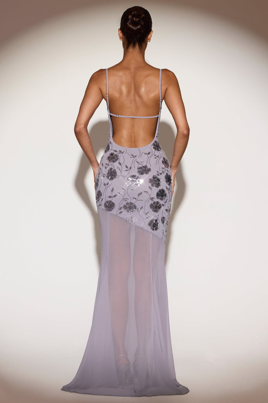 Chic Embellished Sweetheart-Neck Backless Gown in Lilac
