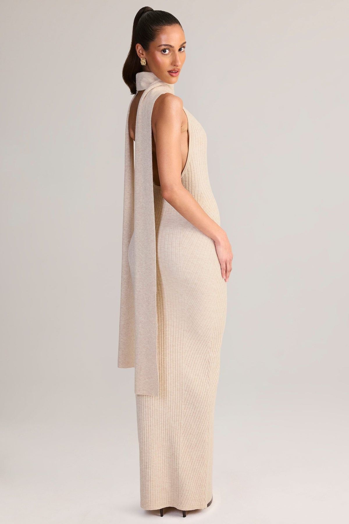 Chic Rib-Knit Scarf-Detail Halterneck Maxi Dress in Cream