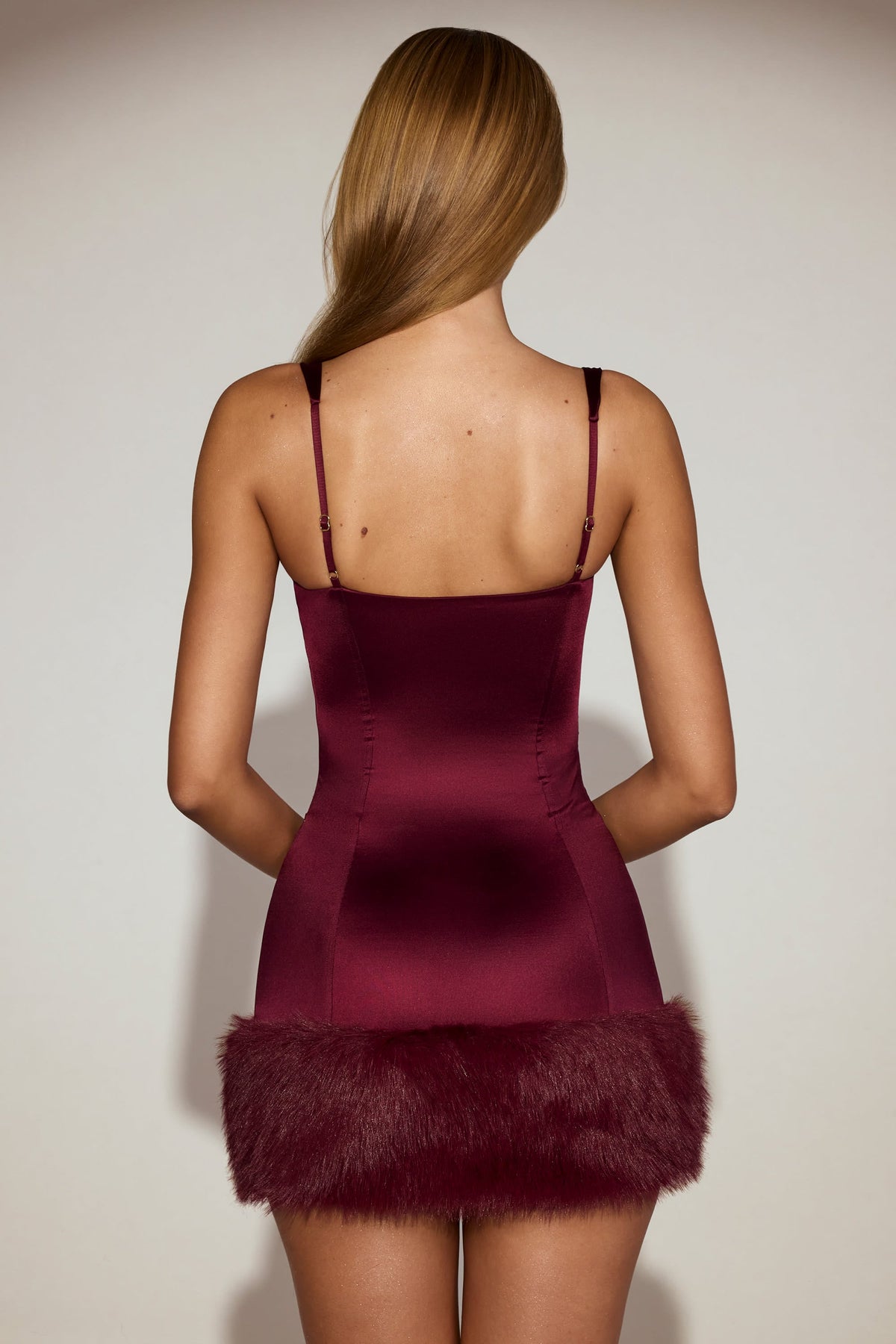 Chic Satin Square-Neck Corset Faux-Fur Mini Dress in Wine Red