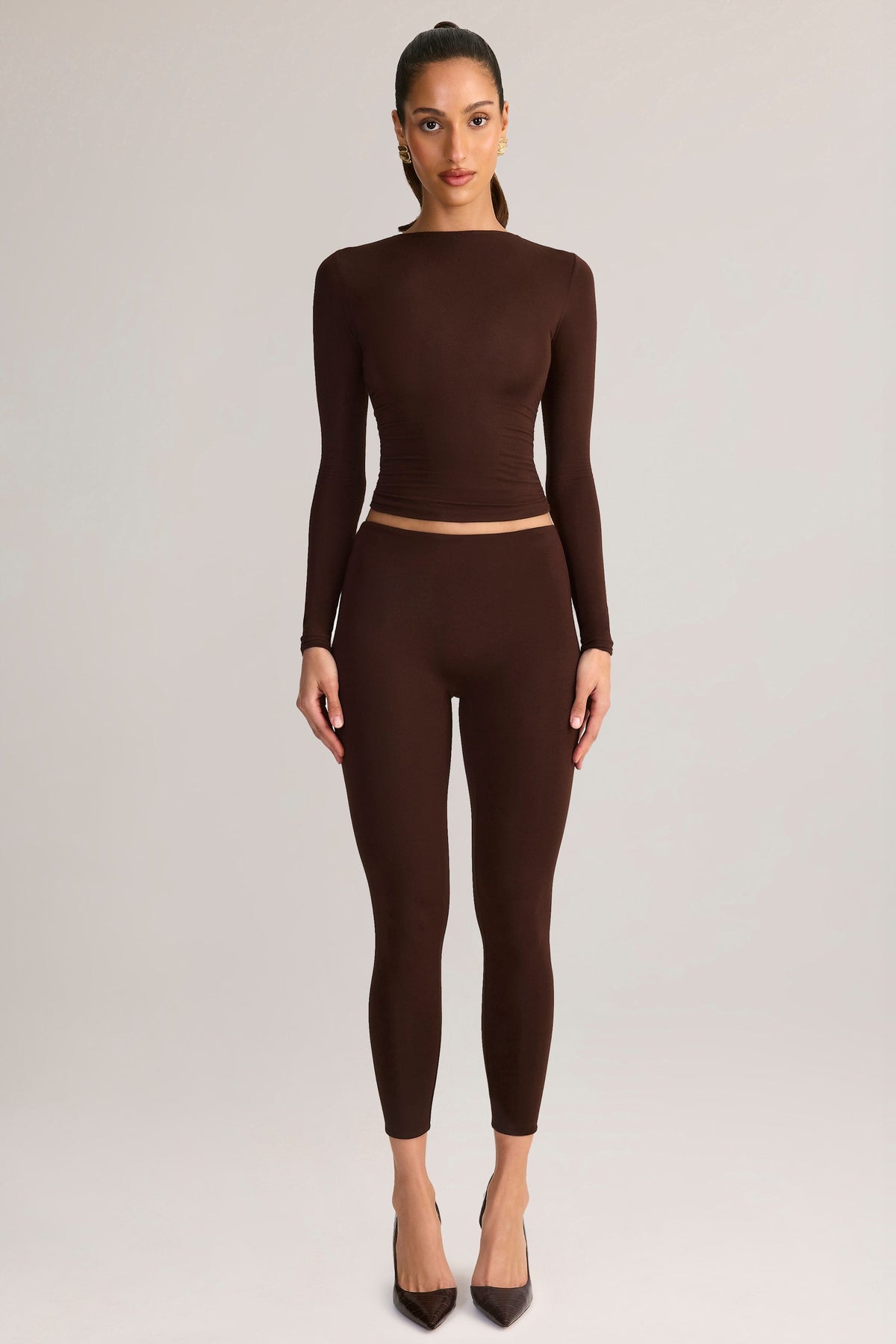 Chic Modal Mid-Rise Cropped Leggings in Chocolate Brown