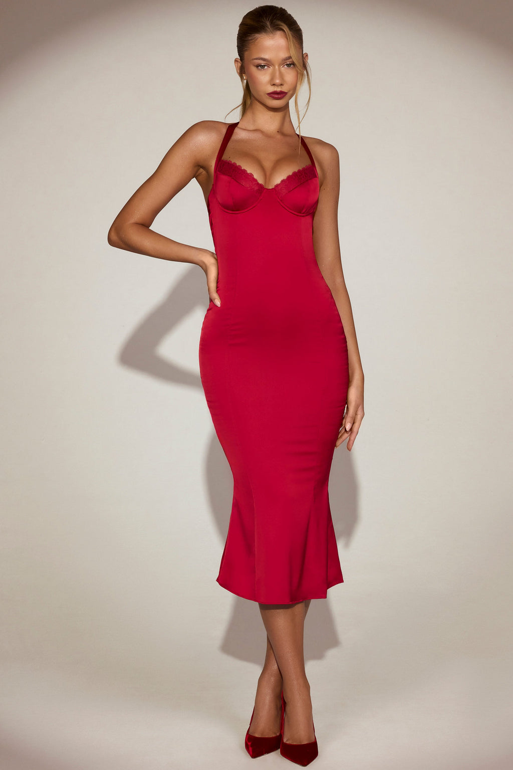 Chic Satin Sweetheart Bustier Fishtail Midaxi Dress in True Red