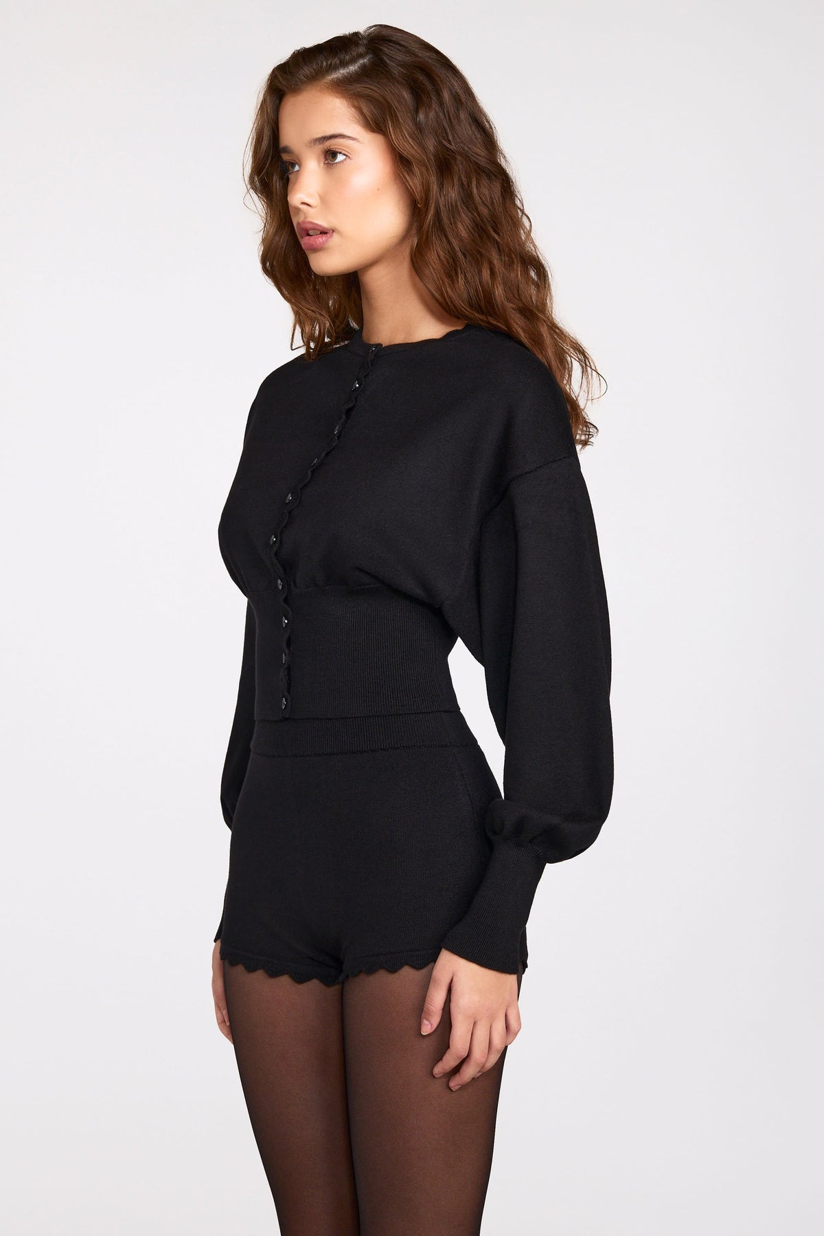 Chic Knit Long-Sleeve Cardigan in Black
