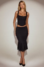 Chic Lace Mid-Rise Fluted Midi Skirt in Black