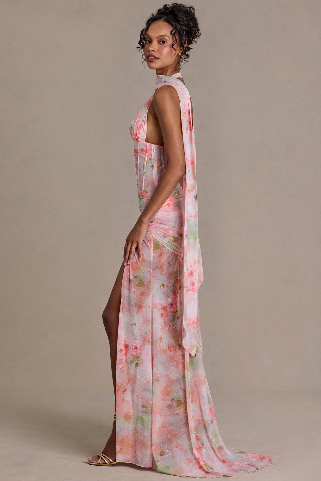 Chic Embellished Scarf-Detail Maxi Dress in Pink Floral Print