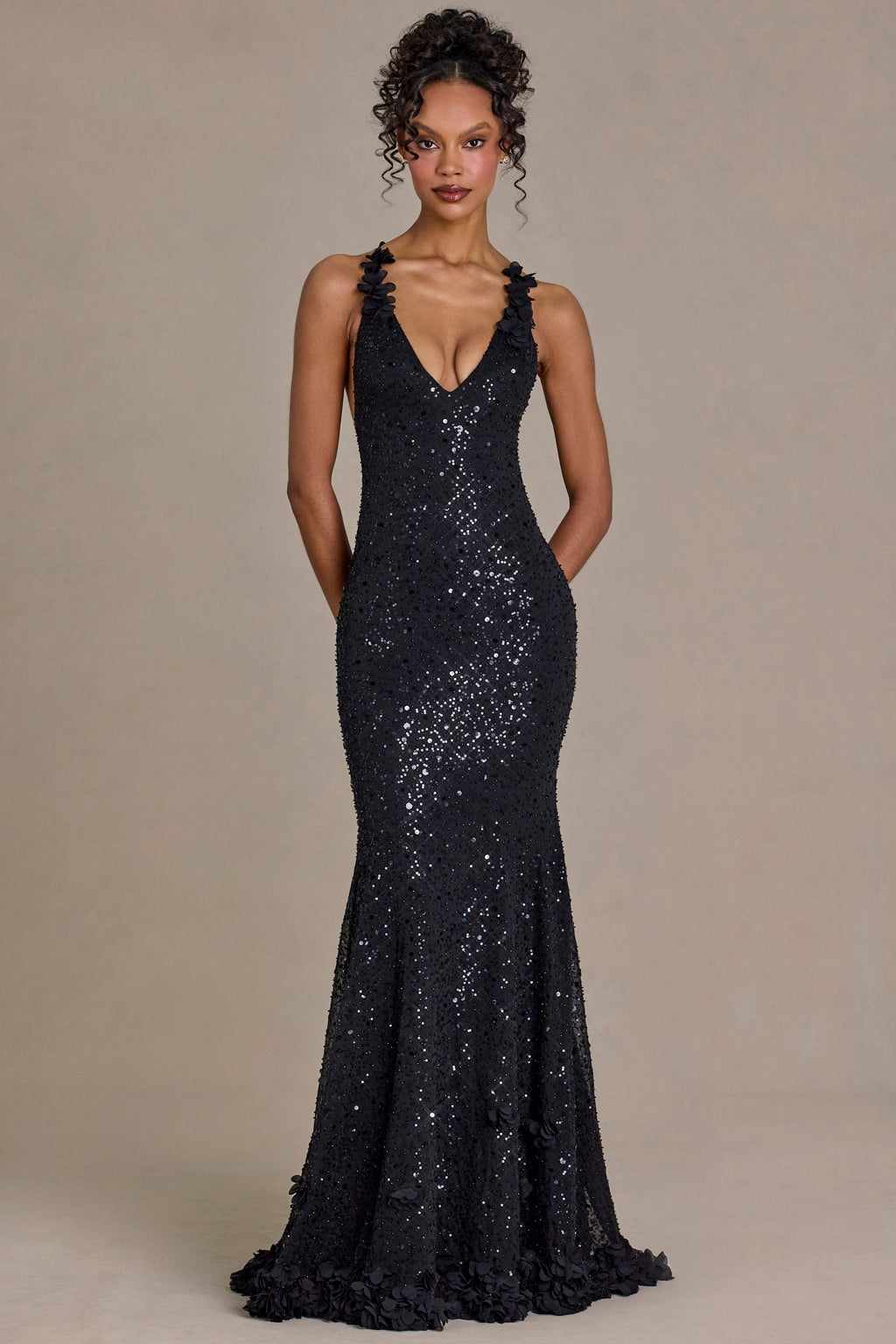 Chic Embellished Plunge Open-Back Gown in Black