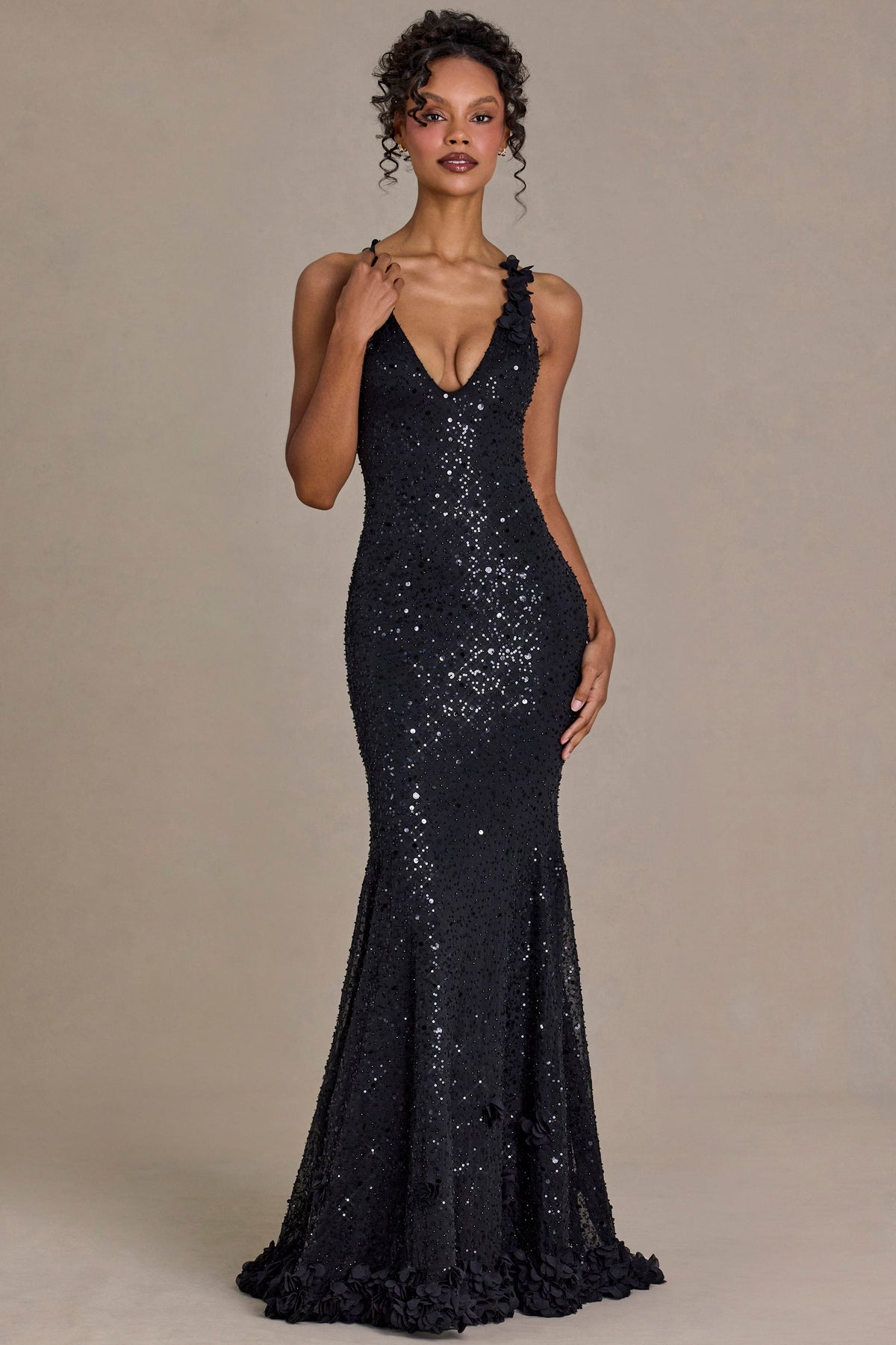 Chic Embellished Plunge Open-Back Gown in Black
