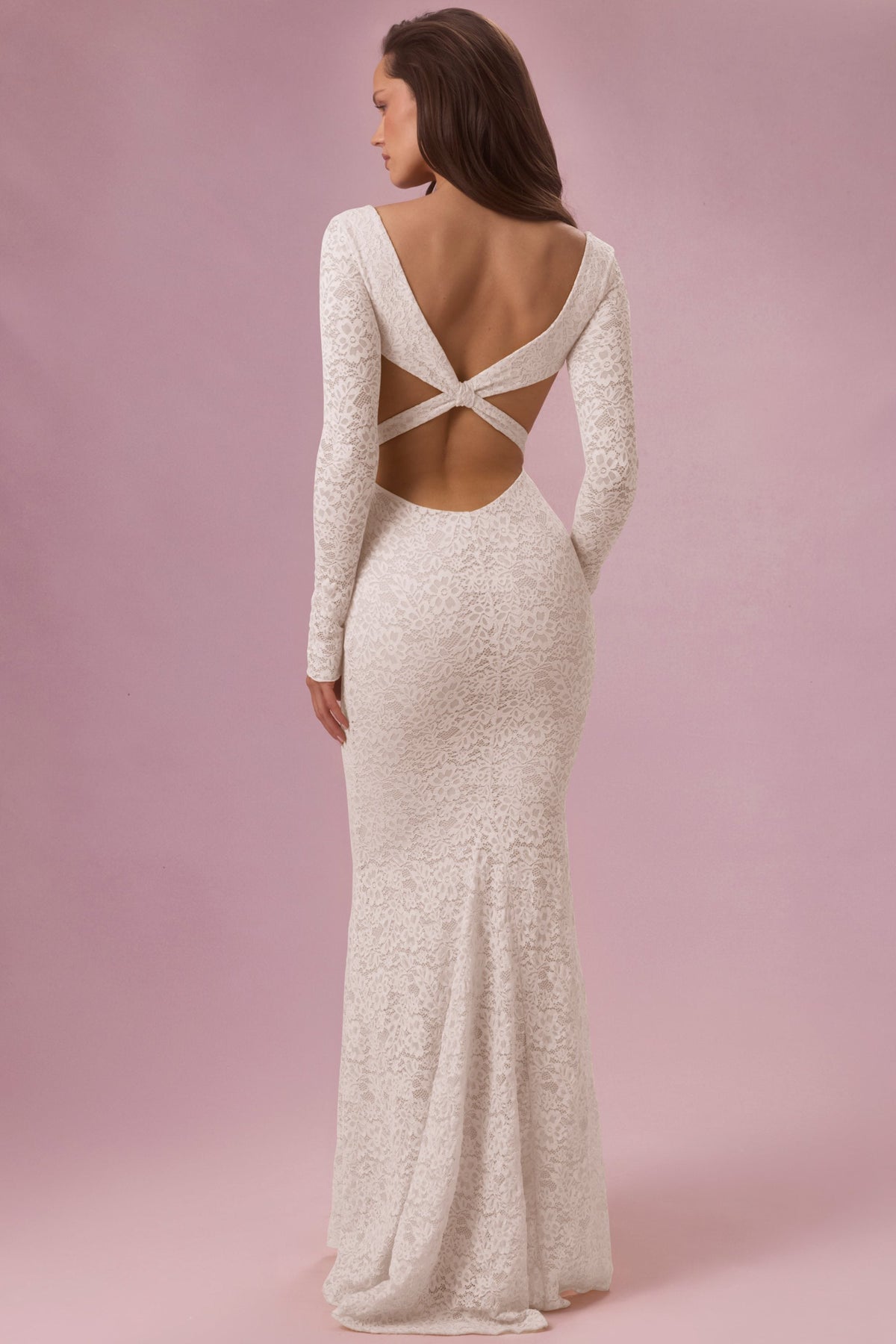 Chic Lace Long-Sleeve Maxi Dress in Pearl