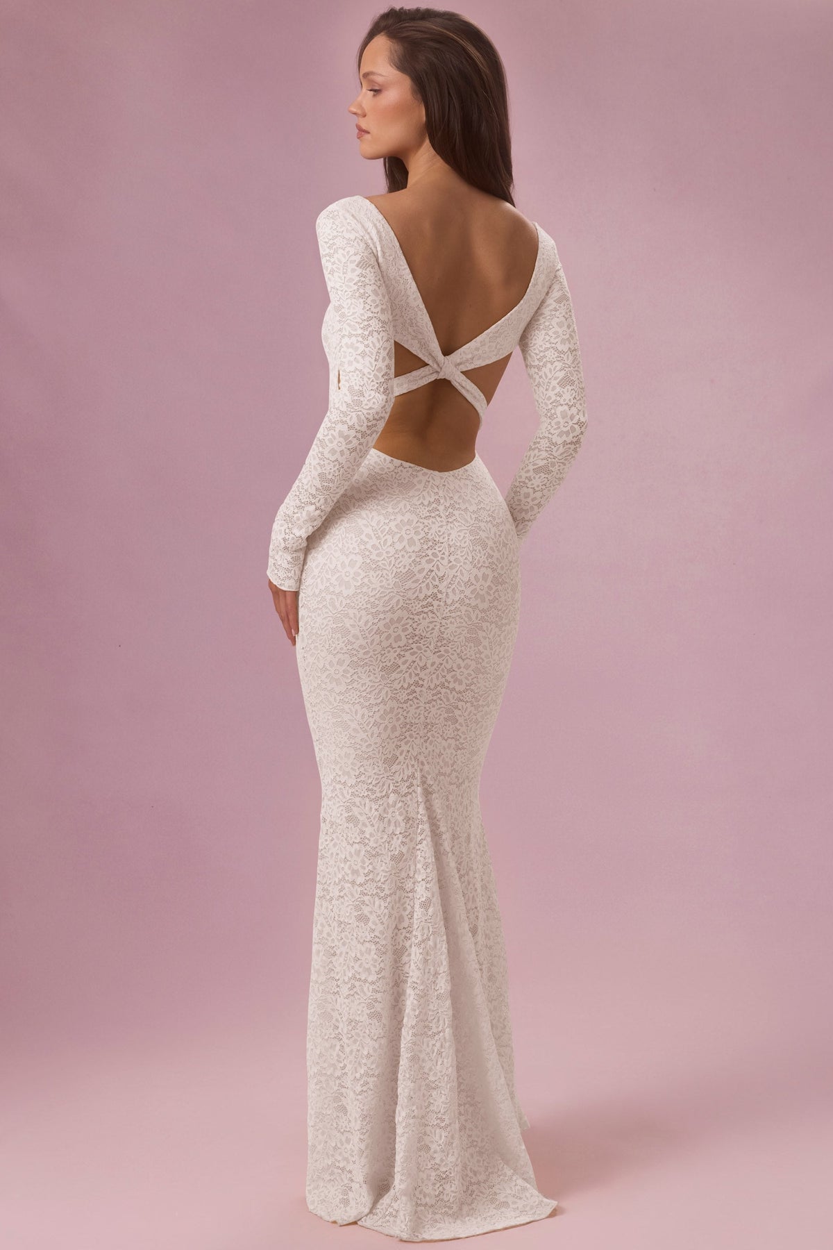 Chic Lace Long-Sleeve Maxi Dress in Pearl