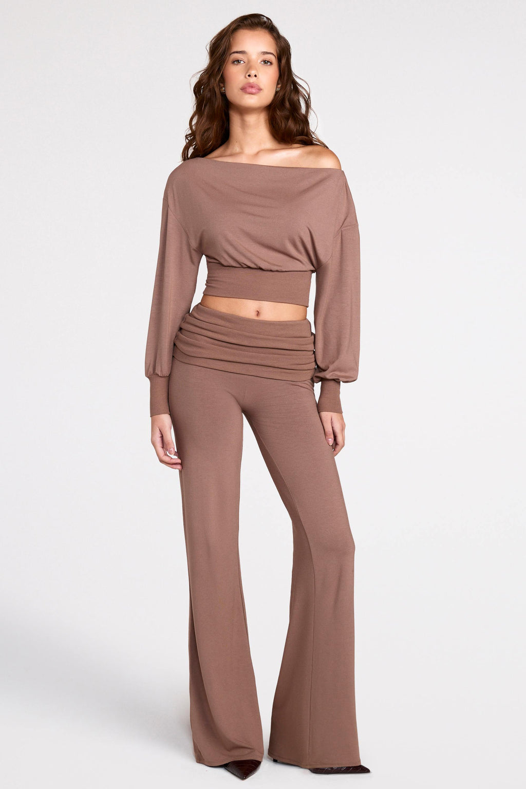 Chic Modal Low-Rise Straight-Leg Trousers in Mocha