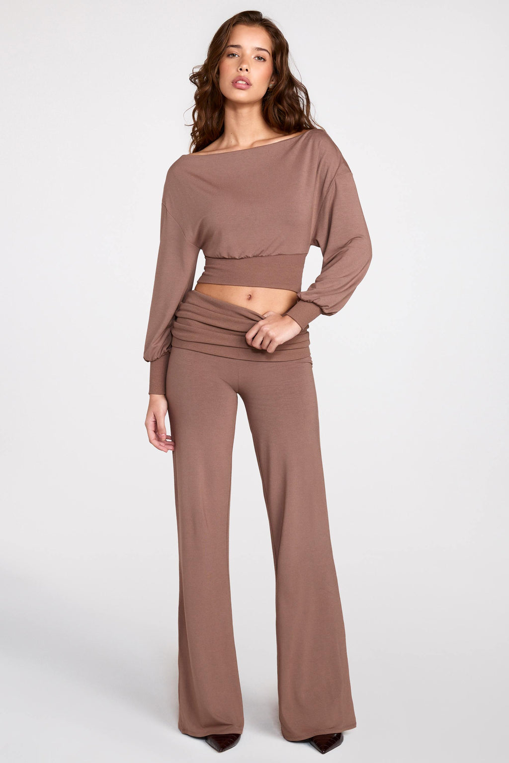 Chic Modal Low-Rise Straight-Leg Trousers in Mocha