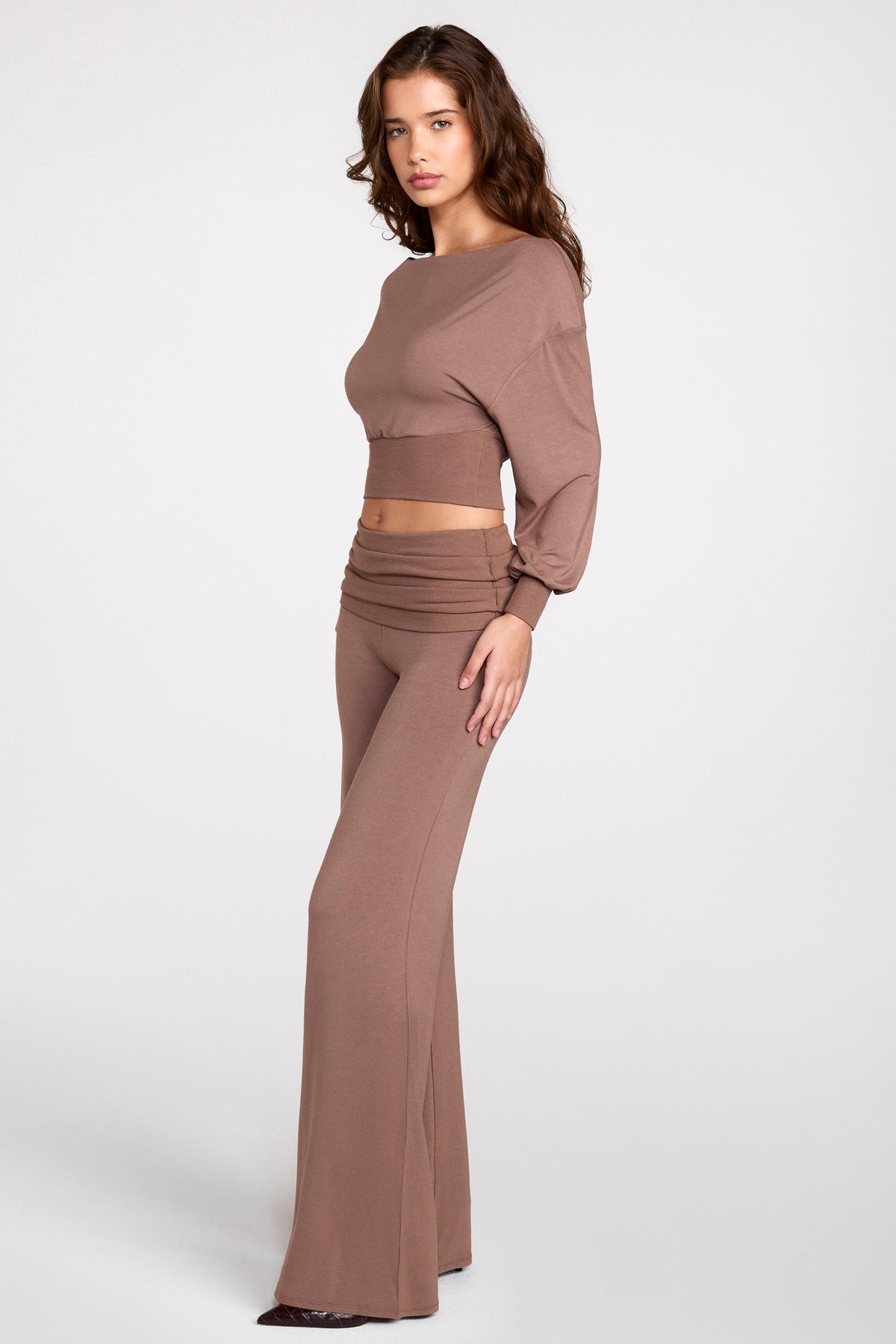 Chic Modal Low-Rise Straight-Leg Trousers in Mocha