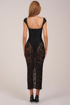 Chic Sweetheart-Neck Maxi Dress in Black