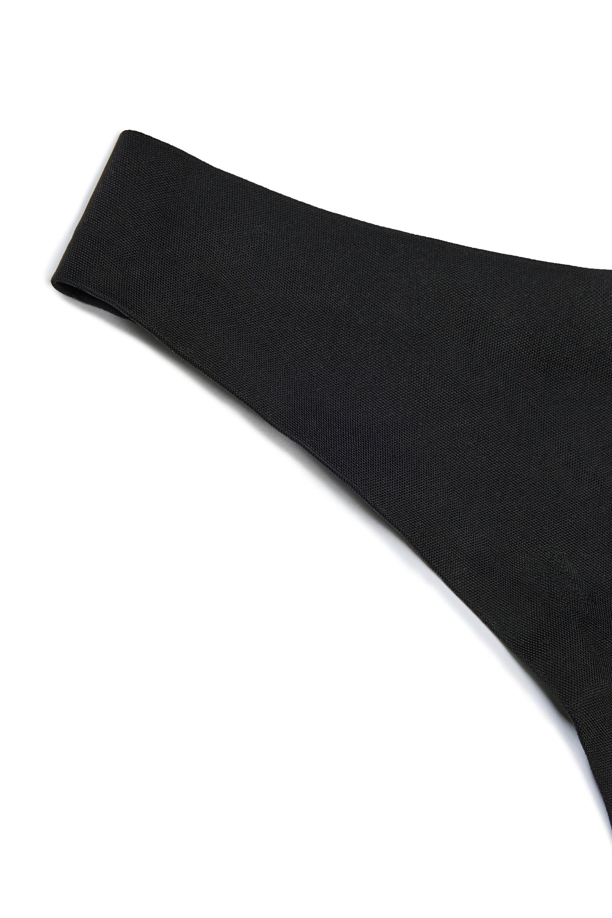 Chic Seamless Knit Thong in Black