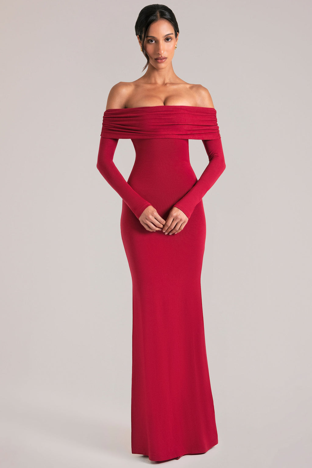 Chic Off-Shoulder Long-Sleeve Maxi Dress in Cherry Red