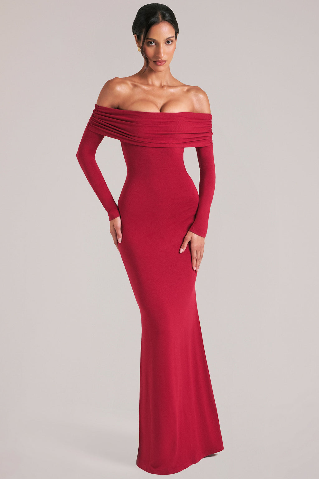 Chic Off-Shoulder Long-Sleeve Maxi Dress in Cherry Red