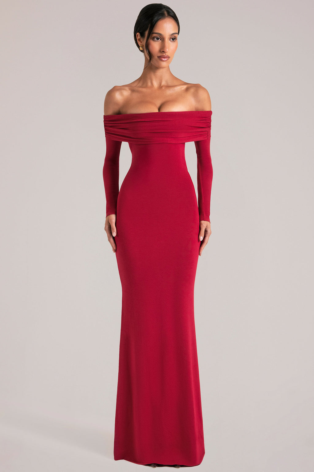 Chic Off-Shoulder Long-Sleeve Maxi Dress in Cherry Red