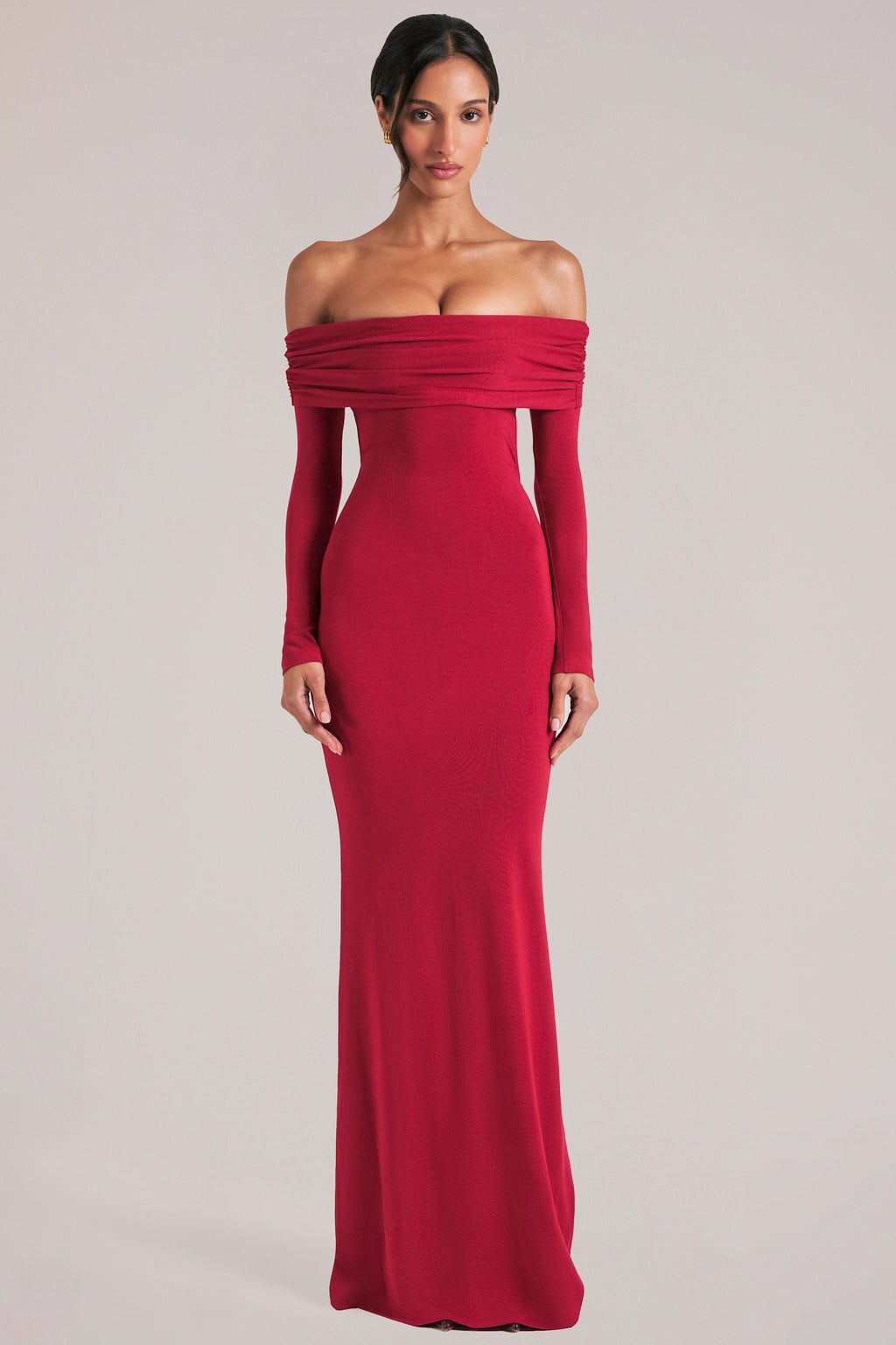 Chic Off-Shoulder Long-Sleeve Maxi Dress in Cherry Red