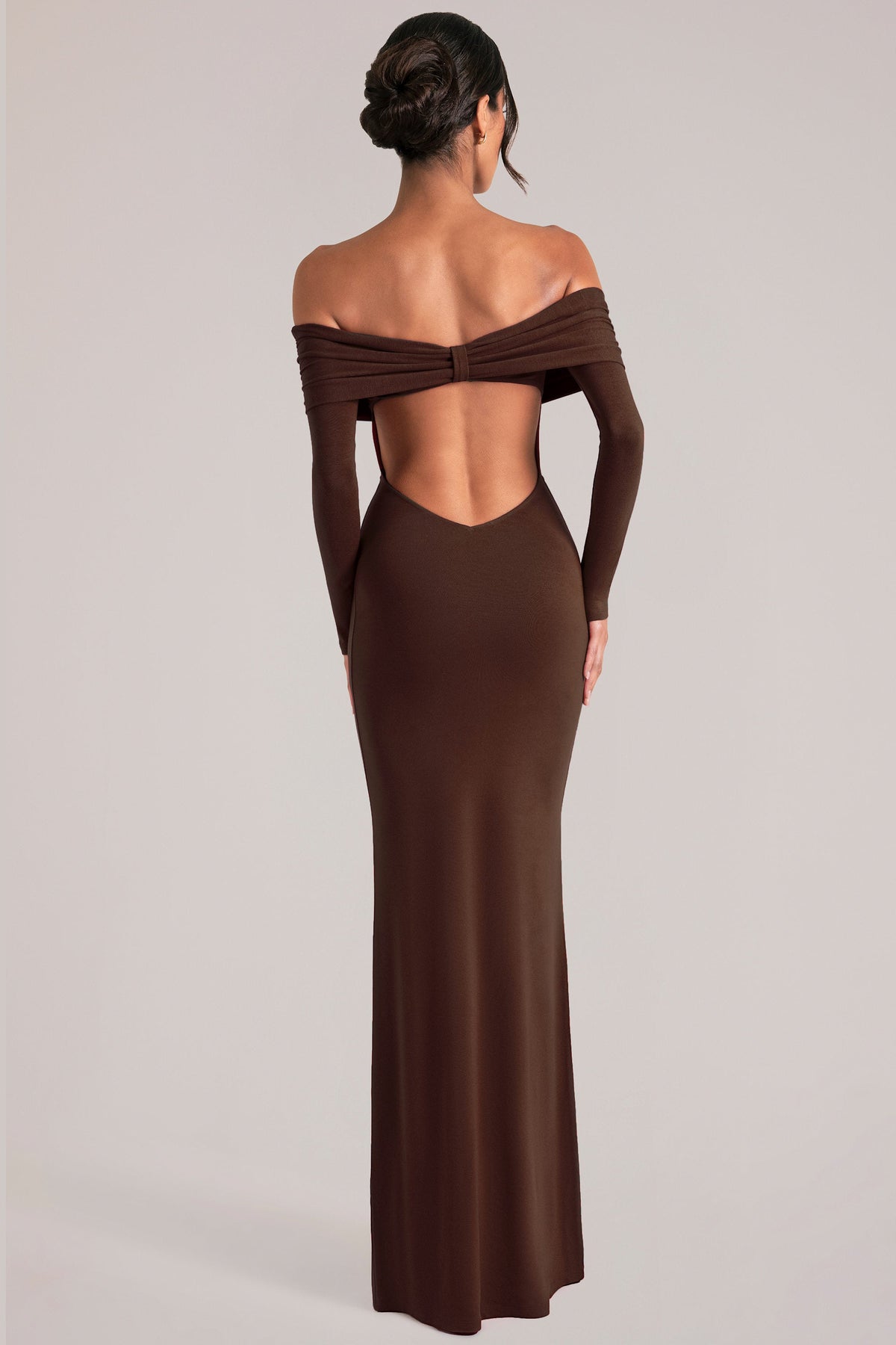 Chic Off-Shoulder Long-Sleeve Maxi Dress in Chocolate Brown