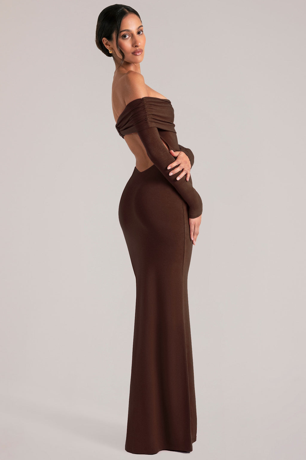 Chic Off-Shoulder Long-Sleeve Maxi Dress in Chocolate Brown