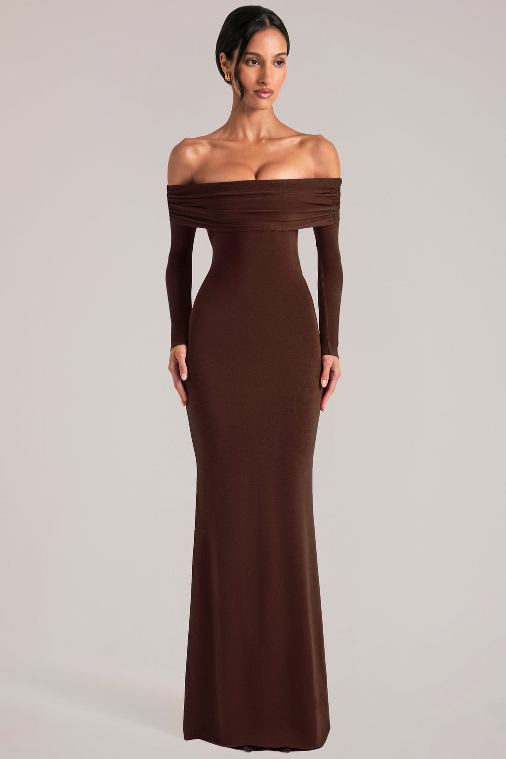 Chic Off-Shoulder Long-Sleeve Maxi Dress in Chocolate Brown
