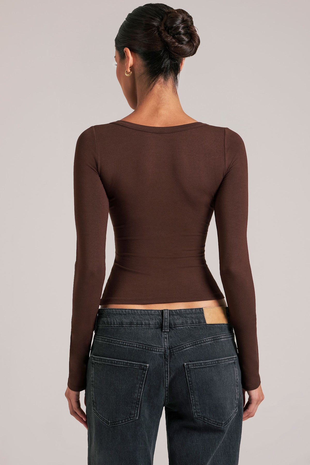 Chic V-Neck Long-Sleeve Top in Chocolate Brown