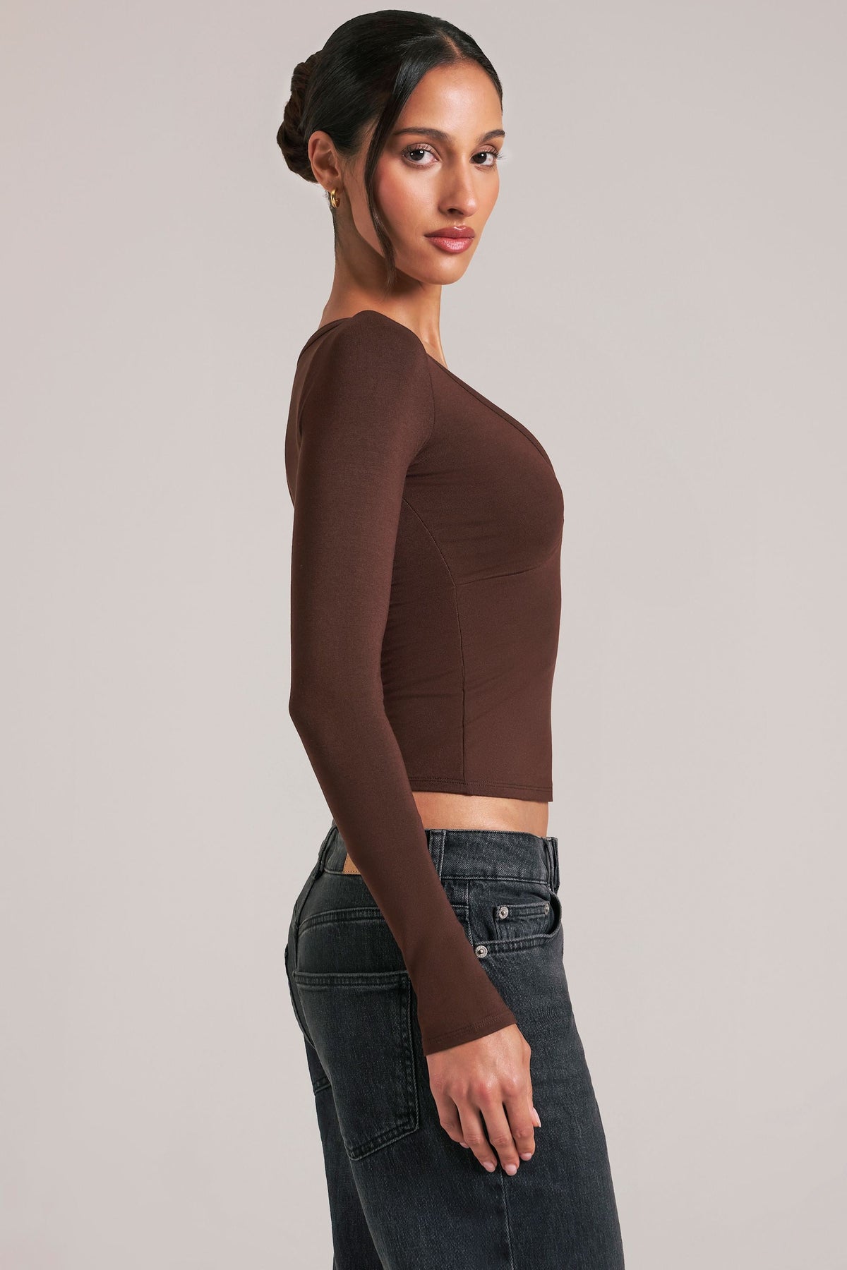 Chic V-Neck Long-Sleeve Top in Chocolate Brown